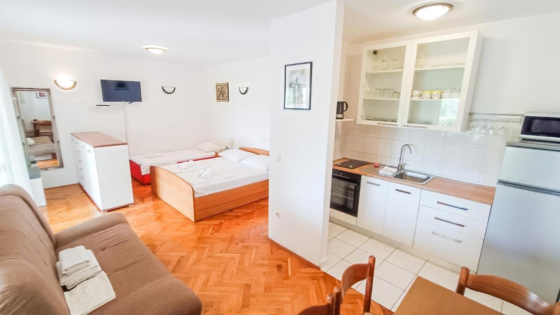 Apartment Huanita Promajna Eksteriør bilde